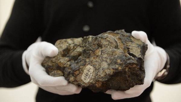 Проведено 3D-сканирование крупнейшего фрагмента метеорита «Челябинск»